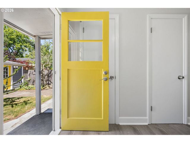 9317 N CALHOUN Ave, Portland, OR 97203