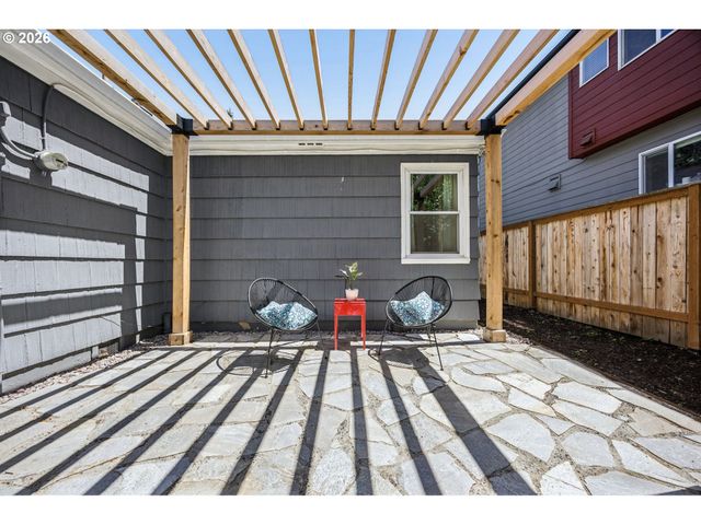 9317 N CALHOUN Ave, Portland, OR 97203