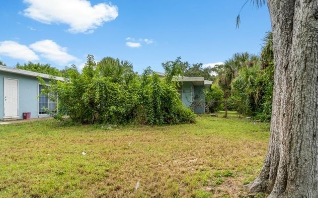 1655 41 Avenue, Vero Beach, FL 32960