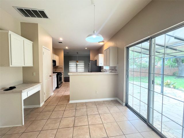 12416 Beartrap LN, Austin, TX 78729