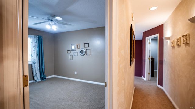 6815 Mapleton Drive, Fort Wayne, IN 46845