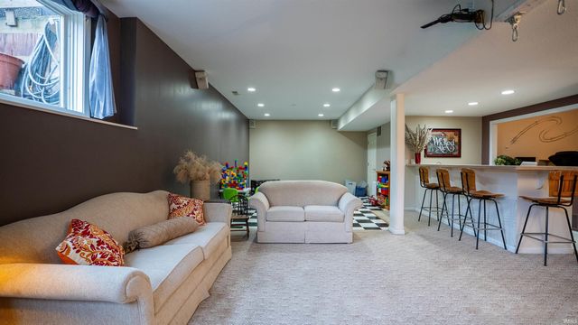 6815 Mapleton Drive, Fort Wayne, IN 46845