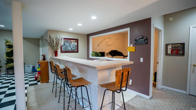 6815 Mapleton Drive, Fort Wayne, IN 46845