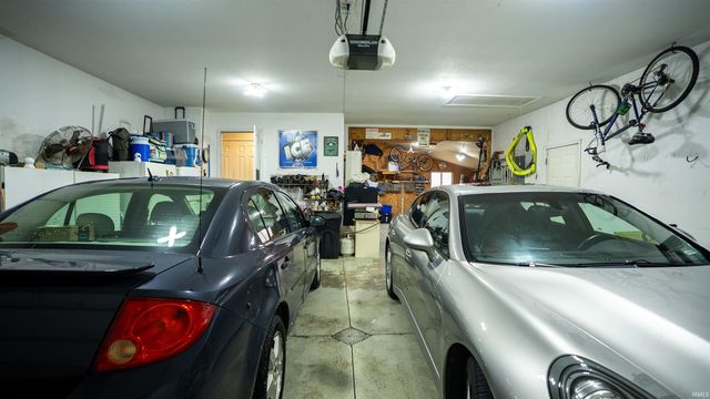 6815 Mapleton Drive, Fort Wayne, IN 46845