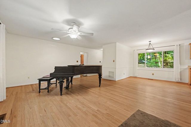 102 Webb Drive, Carrboro, NC 27510