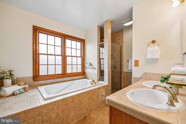 218 THAXTON ST, Gaithersburg, MD 20878