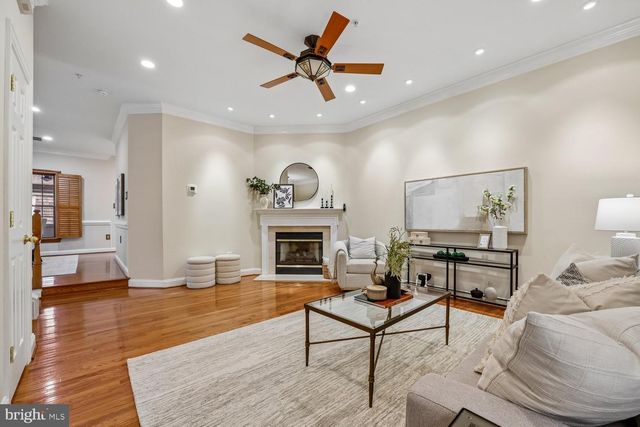 218 THAXTON ST, Gaithersburg, MD 20878