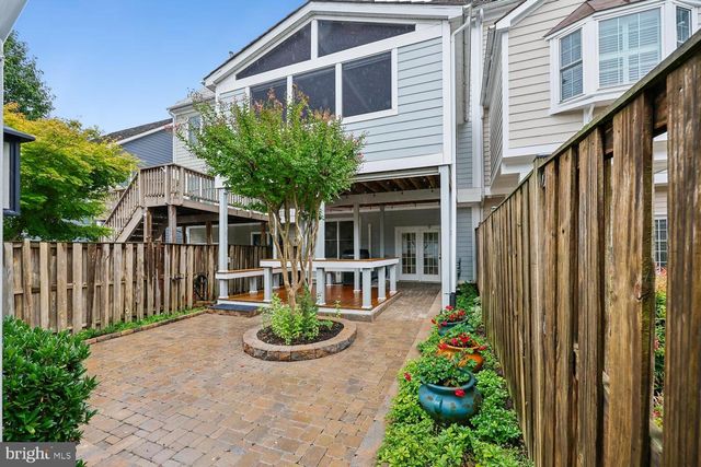 218 THAXTON ST, Gaithersburg, MD 20878