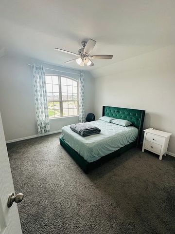 1901 Barnhill Lane, Van Alstyne, TX 75495