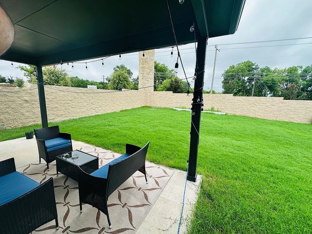 1901 Barnhill Lane, Van Alstyne, TX 75495