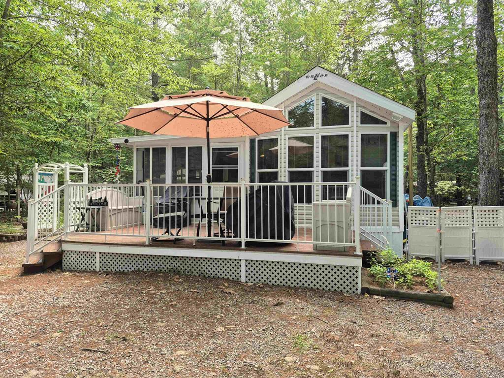 40 Pine Road, Wakefield, NH 03830