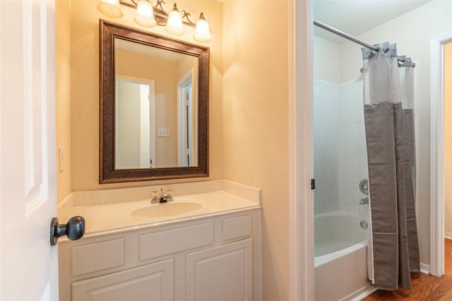 2013 Port Bridge Lane, League City, TX 77573