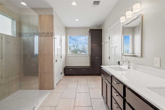 1912 S Church ST, Georgetown, TX 78626