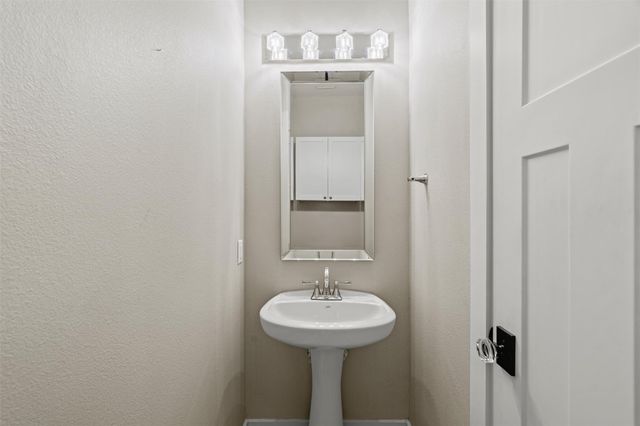 1912 S Church ST, Georgetown, TX 78626