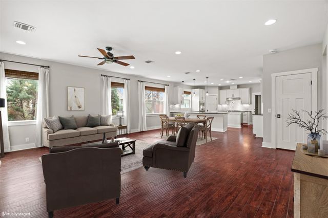 1912 S Church ST, Georgetown, TX 78626