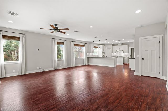 1912 S Church ST, Georgetown, TX 78626