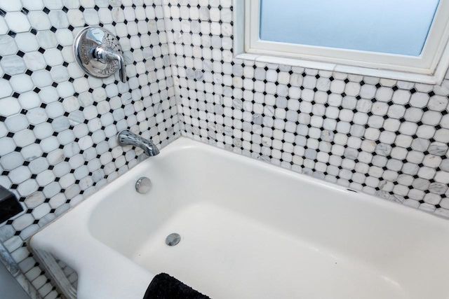 2501 Waunona Way, Madison, WI 53713