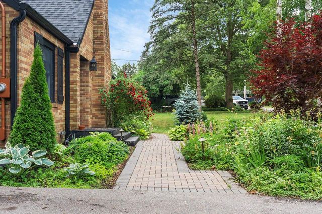 2501 Waunona Way, Madison, WI 53713