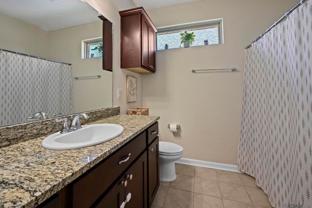 21366 Barnridge Dr, Zachary, LA 70791