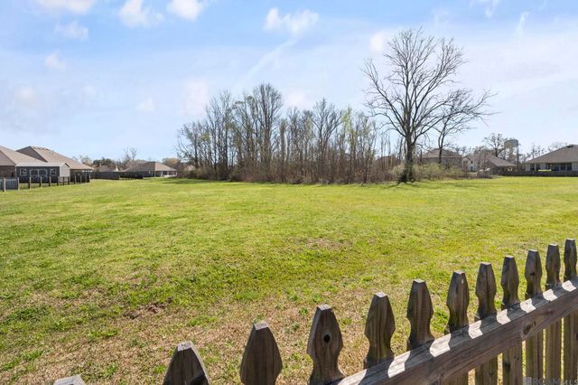 21366 Barnridge Dr, Zachary, LA 70791