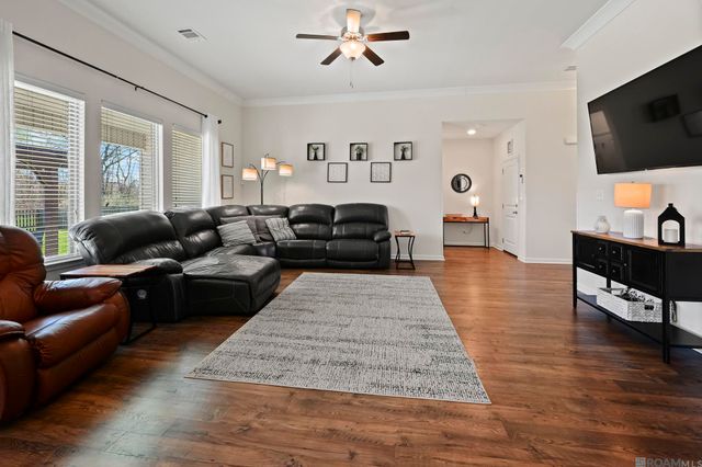 21366 Barnridge Dr, Zachary, LA 70791