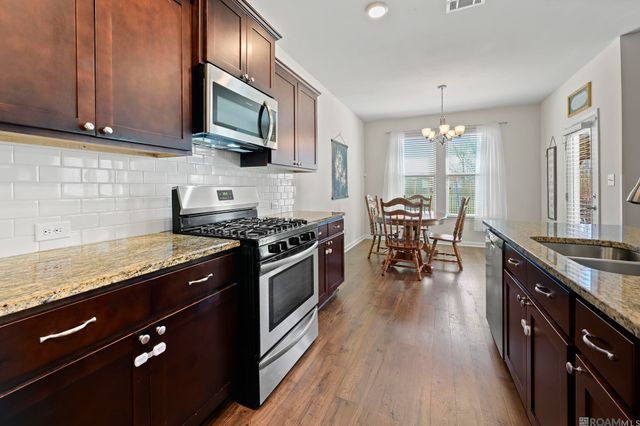 21366 Barnridge Dr, Zachary, LA 70791