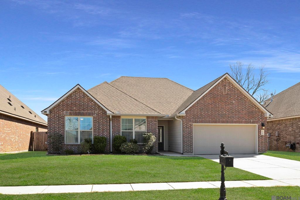 21366 Barnridge Dr, Zachary, LA 70791