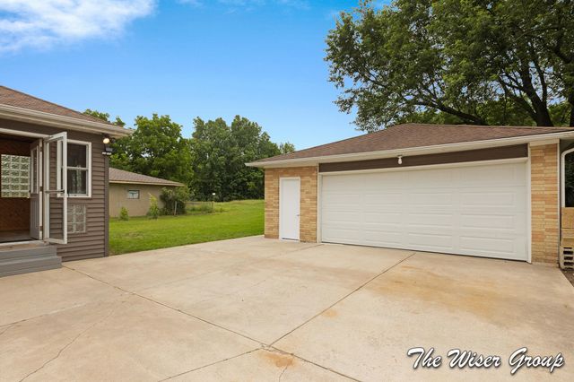 1456 Ball Avenue NE, Grand Rapids, MI 49505