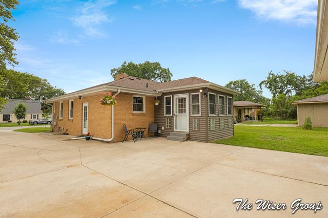 1456 Ball Avenue NE, Grand Rapids, MI 49505