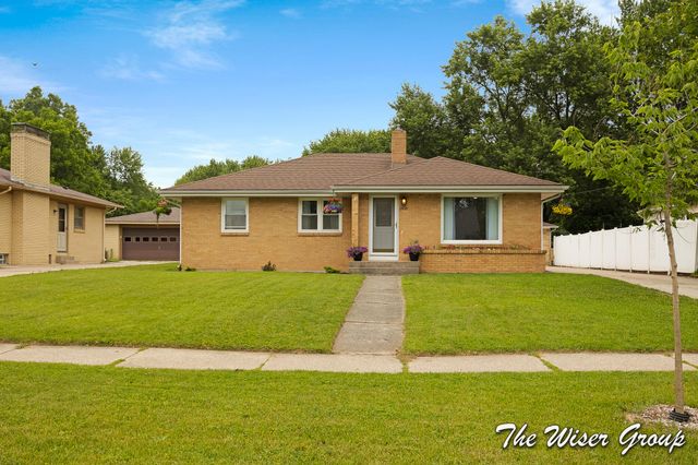 1456 Ball Avenue NE, Grand Rapids, MI 49505