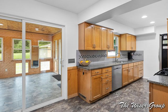 1456 Ball Avenue NE, Grand Rapids, MI 49505
