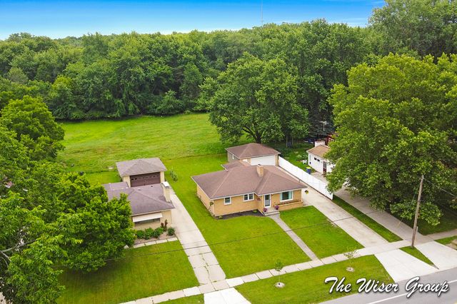1456 Ball Avenue NE, Grand Rapids, MI 49505