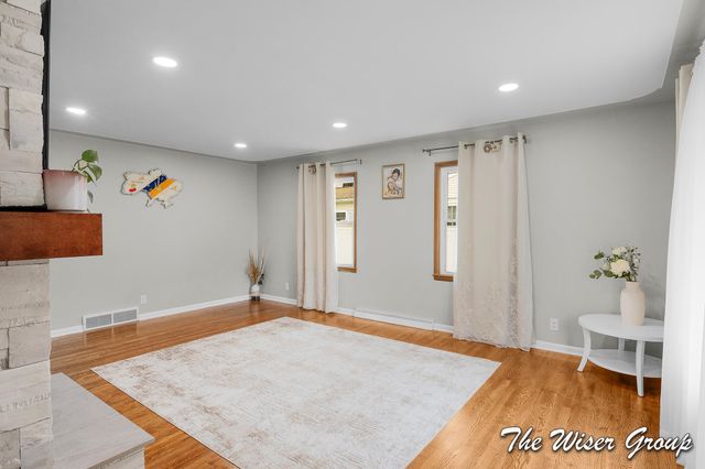 1456 Ball Avenue NE, Grand Rapids, MI 49505