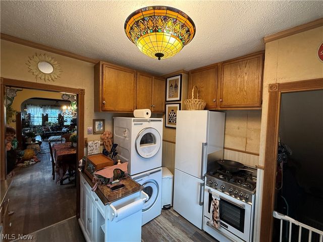 1517 Granby Avenue, Cleveland, OH 44109
