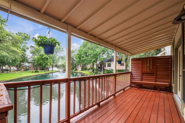 12853 Kingsbridge Lane, Houston, TX 77077