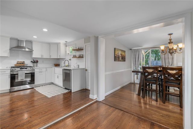 143 Endicott Drive, Warwick, RI 02886