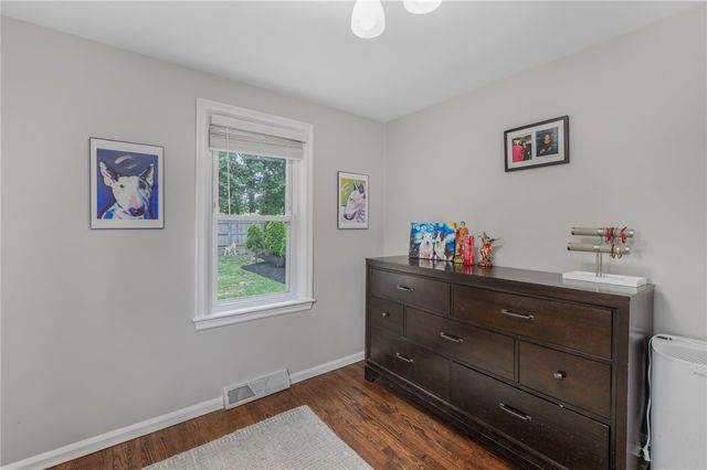 143 Endicott Drive, Warwick, RI 02886