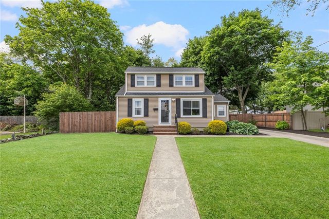 143 Endicott Drive, Warwick, RI 02886