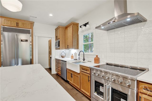 45 Dutchman's cove Road, Midway, GA 31320