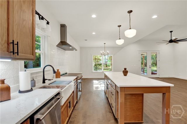 45 Dutchman's cove Road, Midway, GA 31320