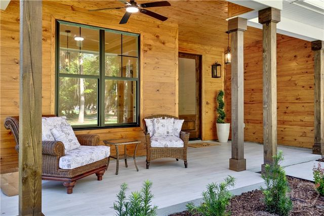 45 Dutchman's cove Road, Midway, GA 31320