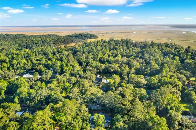 45 Dutchman's cove Road, Midway, GA 31320