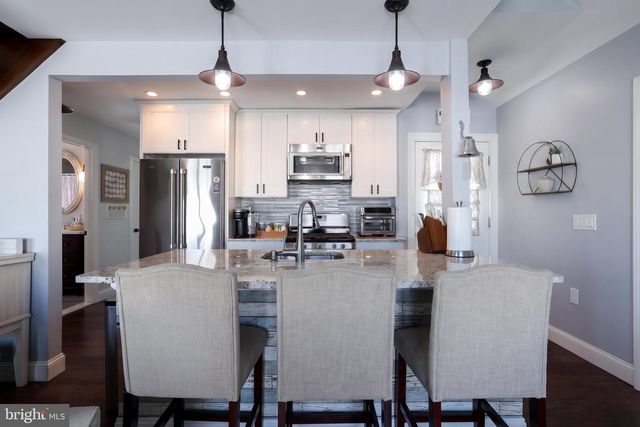 140 MATILDA DR, Manahawkin, NJ 08050