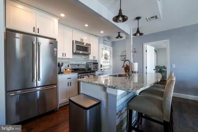 140 MATILDA DR, Manahawkin, NJ 08050