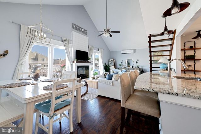 140 MATILDA DR, Manahawkin, NJ 08050