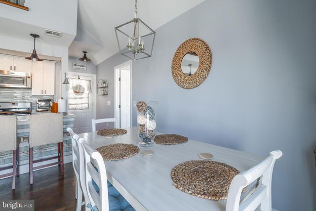 140 MATILDA DR, Manahawkin, NJ 08050