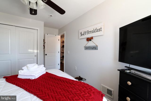 140 MATILDA DR, Manahawkin, NJ 08050