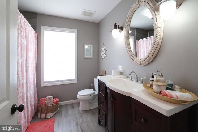 140 MATILDA DR, Manahawkin, NJ 08050