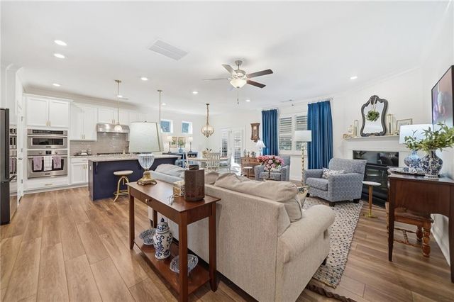 707 Evergreen Lane, Canton, GA 30114