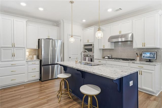 707 Evergreen Lane, Canton, GA 30114